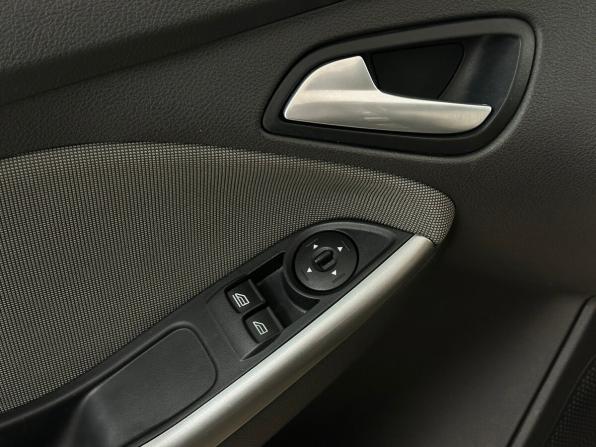 Ford Focus III с пробегом 2014 года, цена 1 130 000 рублей, 79786 км, седан, Автокод Объявления
