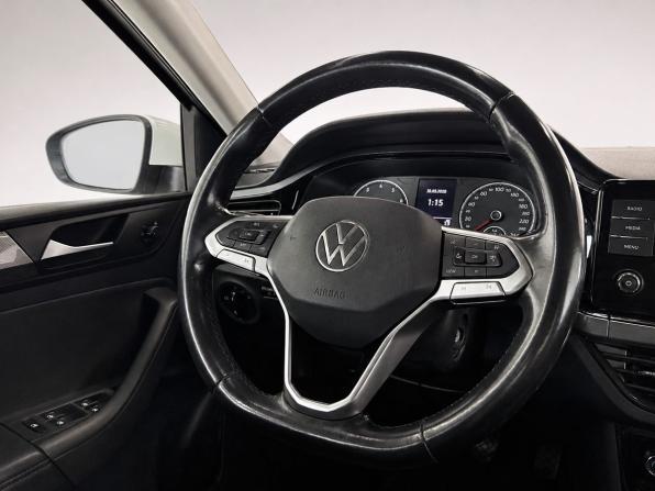Volkswagen Polo VI с пробегом 2022 года, цена 1 579 000 рублей, 95000 км, лифтбек, Автокод Объявления