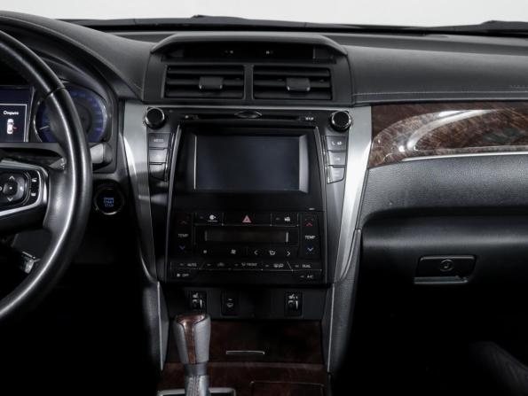 Toyota Camry VII (XV50) Рестайлинг 2 с пробегом 2017 года, цена 2 450 000 рублей, 98888 км, седан, Автокод Объявления