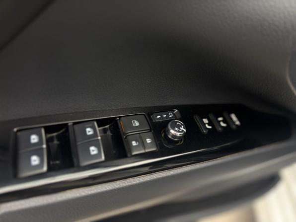 Toyota Camry VIII (XV70) с пробегом 2018 года, цена 3 199 000 рублей, 143356 км, седан, Автокод Объявления