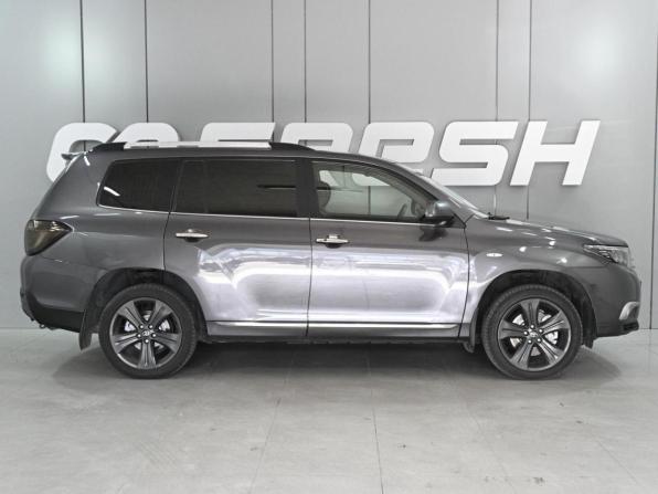 Toyota Highlander II (XU40) Рестайлинг с пробегом 2011 года, цена 1 780 000 рублей, 283366 км, внедорожник, Автокод Объявления