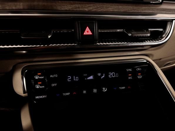 Kia K5 III с пробегом 2020 года, цена 2 580 000 рублей, 76604 км, седан, Автокод Объявления