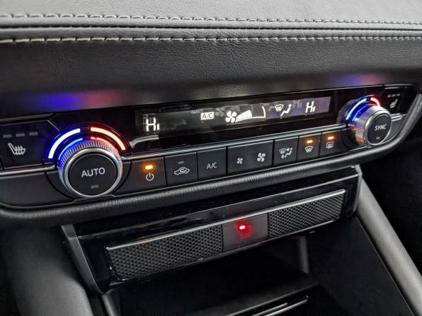 Mazda 6 III (GJ) Рестайлинг 2 с пробегом 2023 года, цена 3 365 000 рублей, 15839 км, седан, Автокод Объявления