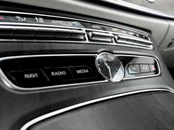 Mercedes-Benz E-Класс V (W213 S213 C238) с пробегом 2017 года, цена 2 930 000 рублей, 166604 км, седан, Автокод Объявления