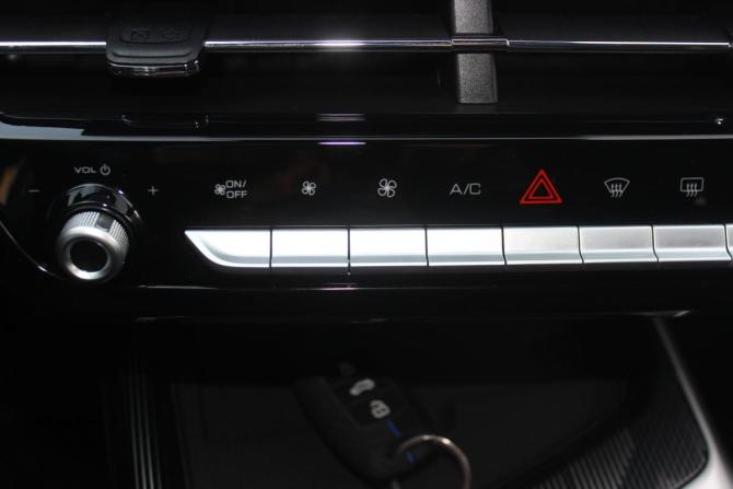 Haval Jolion I Рестайлинг 2 с пробегом 2026 года, цена 2 167 000 рублей, 17168 км, внедорожник, Автокод Объявления