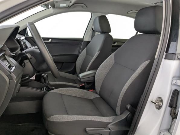 Skoda Rapid II с пробегом 2021 года, цена 1 220 000 рублей, 176346 км, лифтбек, Автокод Объявления