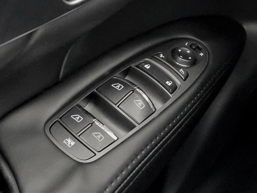 Infiniti M IV Москва  - изображение 11