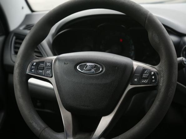 Lada (ВАЗ) Vesta I с пробегом 2017 года, цена 591 000 рублей, 143700 км, седан, Автокод Объявления