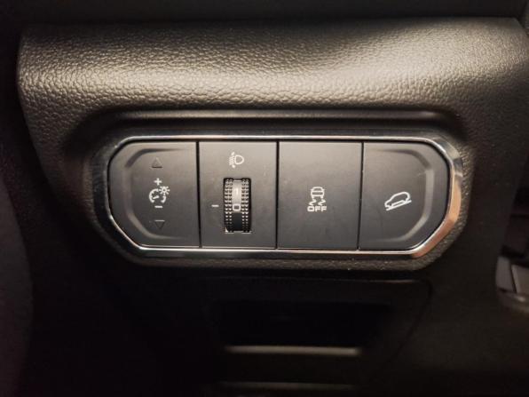 Haval Jolion I с пробегом 2023 года, цена 1 649 000 рублей, 109393 км, внедорожник, Автокод Объявления