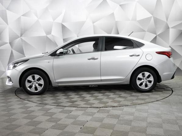 Hyundai Solaris II с пробегом 2018 года, цена 1 295 000 рублей, 114715 км, седан, Автокод Объявления
