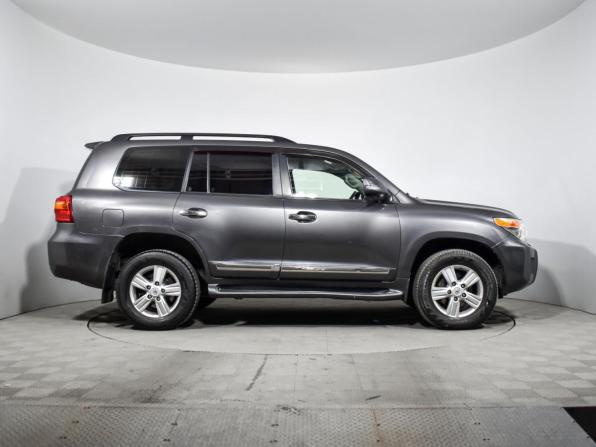 Toyota Land Cruiser 200 Series Рестайлинг 1 с пробегом 2013 года, цена 2 755 000 рублей, 303959 км, внедорожник, Автокод Объявления
