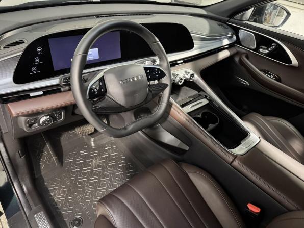 Exeed TXL I Рестайлинг 2 с пробегом 2023 года, цена 2 999 800 рублей, 2550 км, внедорожник, Автокод Объявления