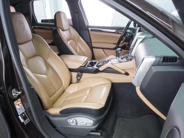 Porsche Cayenne II Рестайлинг (958) с пробегом 2017 года, цена 3 286 000 рублей, 265563 км, внедорожник, Автокод Объявления