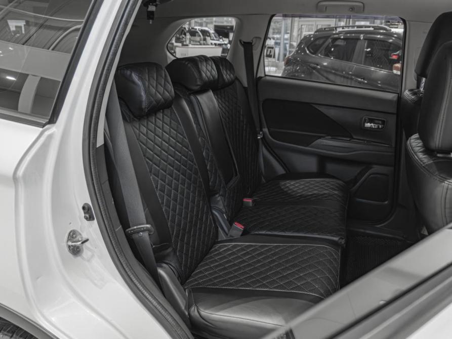 Mitsubishi Outlander III Рестайлинг 2 Мурманск  - изображение 9