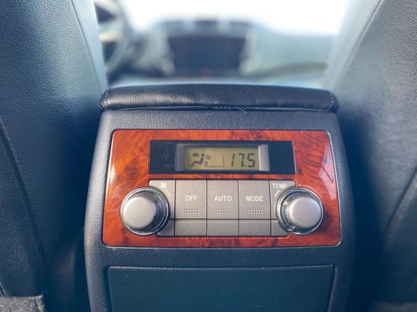Toyota Highlander II (XU40) Рестайлинг с пробегом 2011 года, цена 1 715 000 рублей, 268200 км, внедорожник, Автокод Объявления