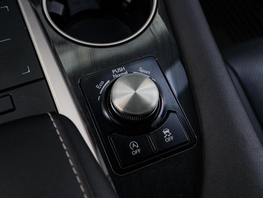 Lexus RX IV Рестайлинг Москва  - изображение 24
