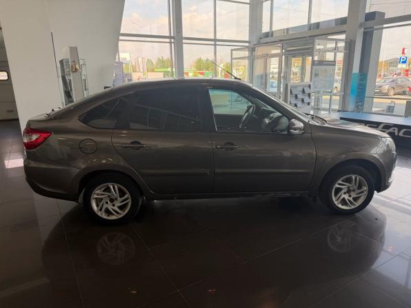 Lada (ВАЗ) Granta I Рестайлинг с пробегом 2018 года, цена 599 000 рублей, 99000 км, хэтчбек, Автокод Объявления