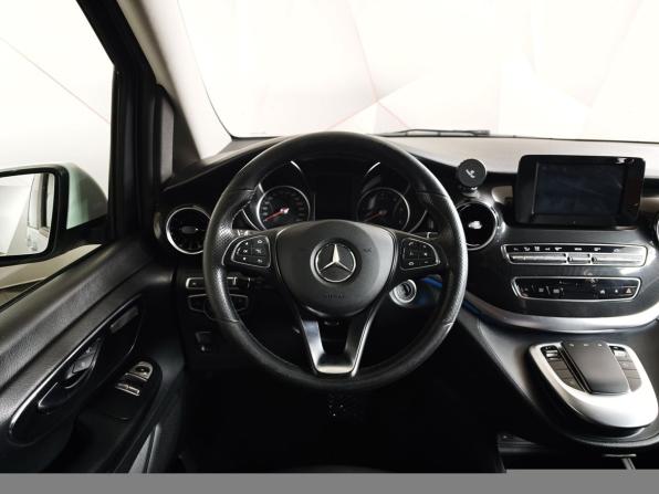Mercedes-Benz V-Класс III (W447) Рестайлинг с пробегом 2020 года, цена 3 545 000 рублей, 193713 км, минивэн, Автокод Объявления