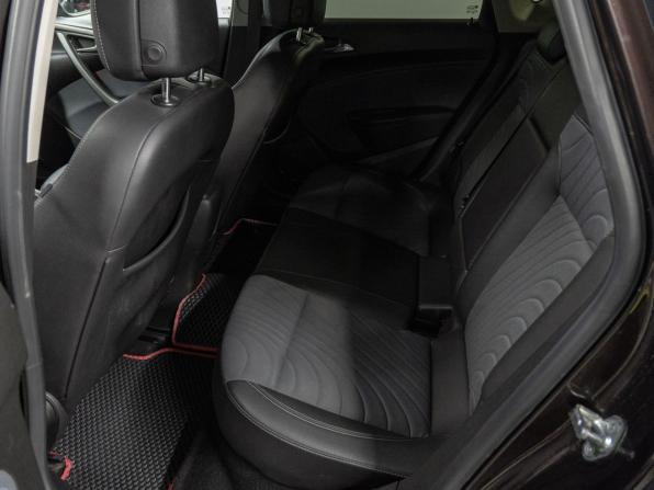 Opel Astra J Рестайлинг с пробегом 2013 года, цена 835 000 рублей, 196458 км, хэтчбек, Автокод Объявления