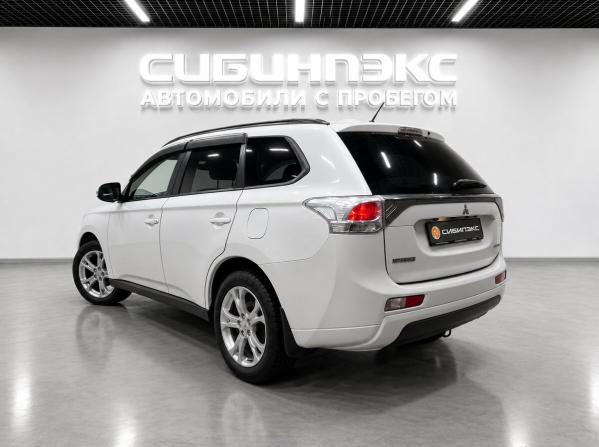 Mitsubishi Outlander III с пробегом 2013 года, цена 1 335 000 рублей, 268000 км, внедорожник, Автокод Объявления