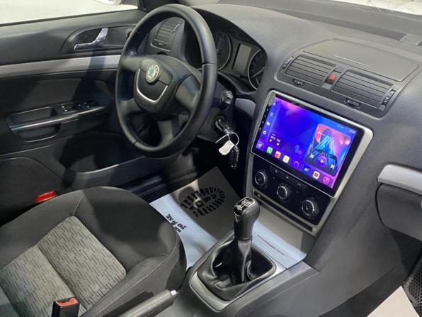 Skoda Octavia II (A5) Рестайлинг с пробегом 2012 года, цена 824 000 рублей, 183251 км, лифтбек, Автокод Объявления