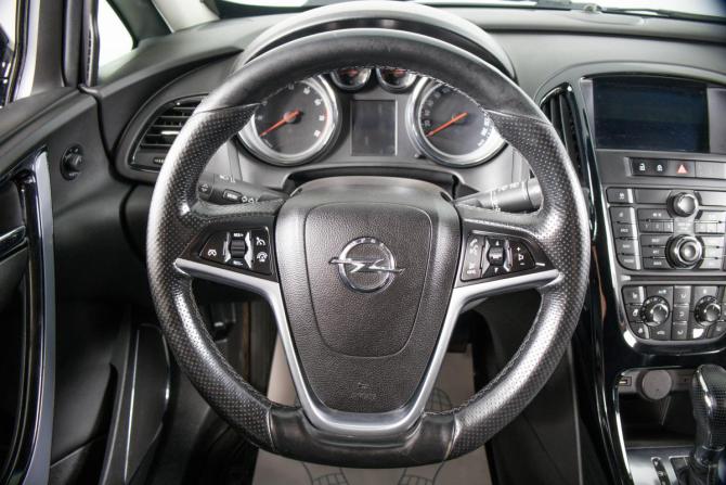 Opel Astra J Рестайлинг с пробегом 2014 года, цена 1 019 000 рублей, 191900 км, хэтчбек, Автокод Объявления