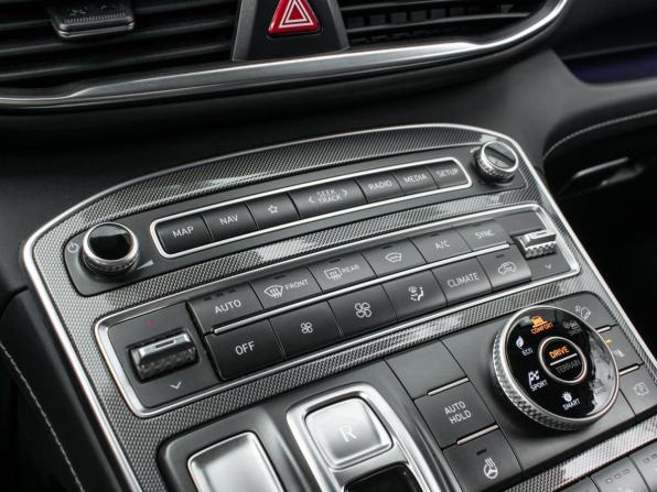 Hyundai Santa Fe IV Рестайлинг с пробегом 2021 года, цена 3 260 000 рублей, 90541 км, внедорожник, Автокод Объявления