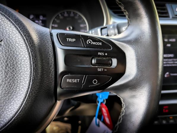 Kia Rio IV Рестайлинг с пробегом 2021 года, цена 1 839 000 рублей, 77299 км, хэтчбек, Автокод Объявления