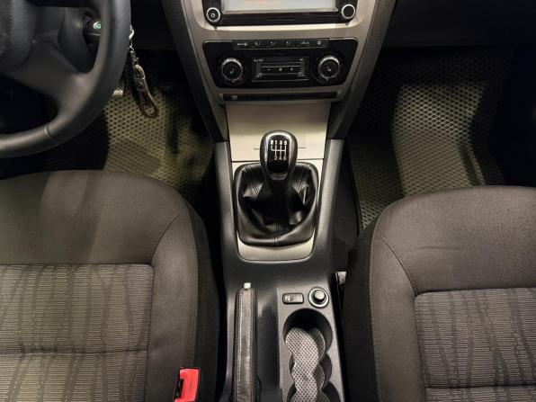 Skoda Octavia II (A5) Рестайлинг с пробегом 2012 года, цена 940 000 рублей, 209000 км, универсал, Автокод Объявления