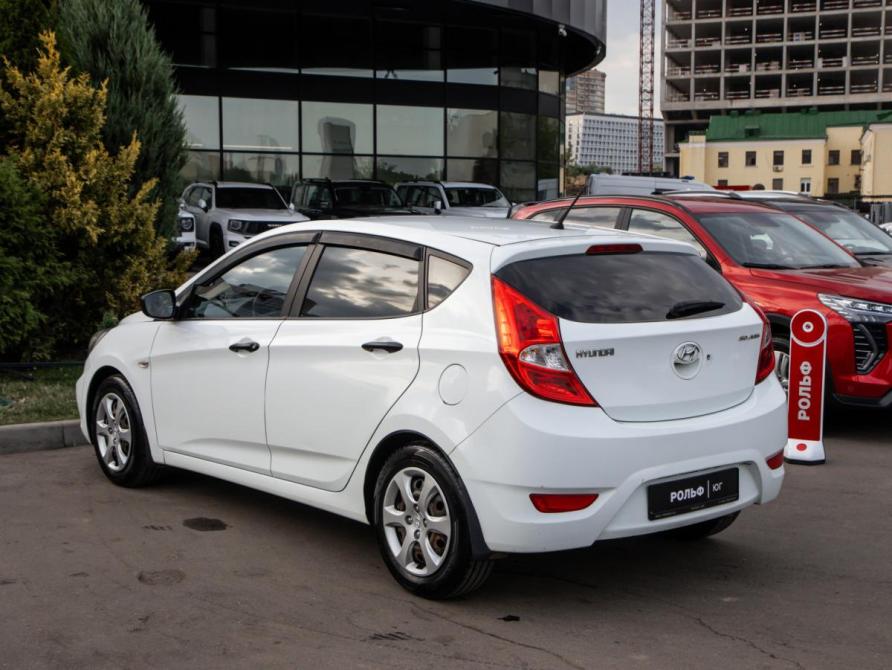 Hyundai Solaris I Москва  - изображение 6