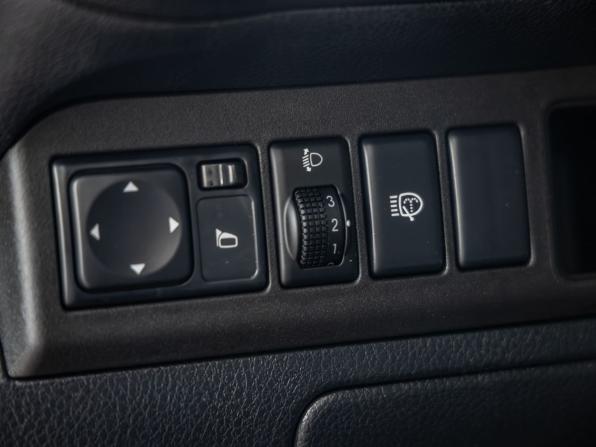 Nissan Note I Рестайлинг с пробегом 2012 года, цена 948 000 рублей, 147478 км, хэтчбек, Автокод Объявления