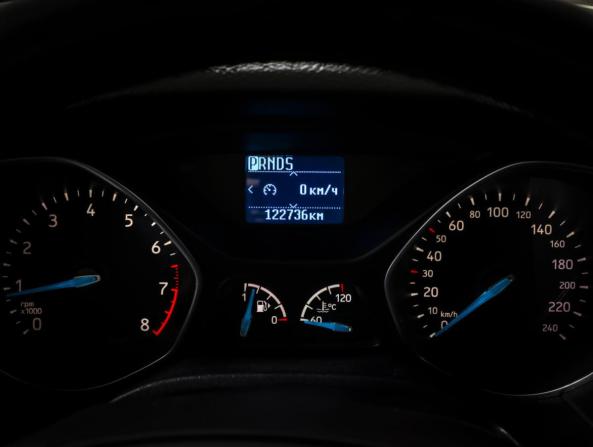 Ford Focus III Рестайлинг с пробегом 2017 года, цена 951 000 рублей, 122425 км, хэтчбек, Автокод Объявления