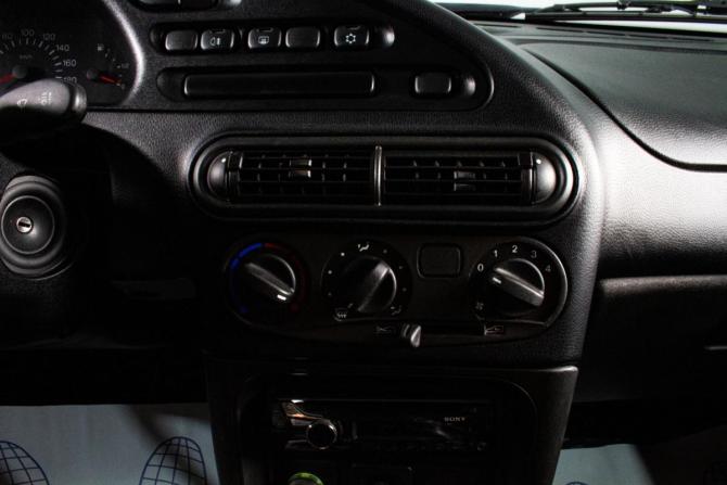 Chevrolet Niva I Рестайлинг с пробегом 2012 года, цена 609 000 рублей, 102907 км, внедорожник, Автокод Объявления