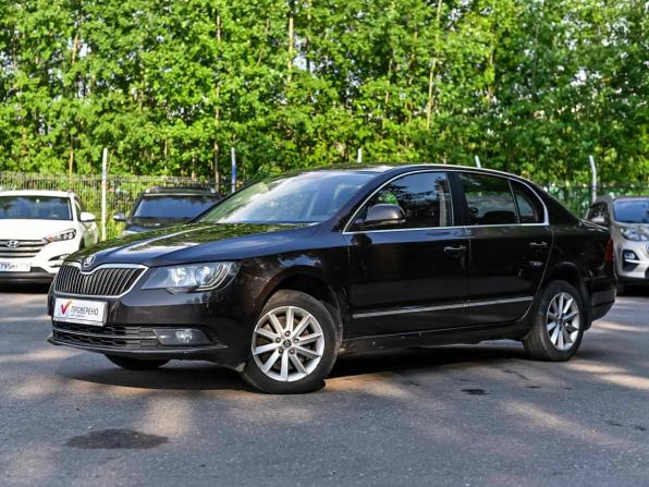 Skoda Superb II Рестайлинг с пробегом 2014 года, цена 1 000 000 рублей, 221774 км, лифтбек, Автокод Объявления