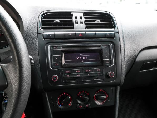 Volkswagen Polo V с пробегом 2013 года, цена 579 000 рублей, 219651 км, седан, Автокод Объявления