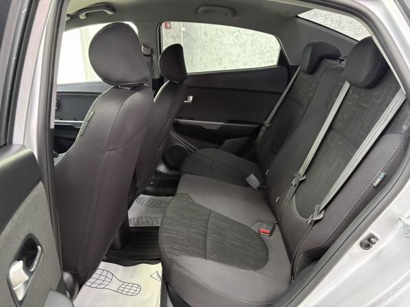 Kia Rio III Рестайлинг с пробегом 2015 года, цена 1 299 000 рублей, 118577 км, седан, Автокод Объявления