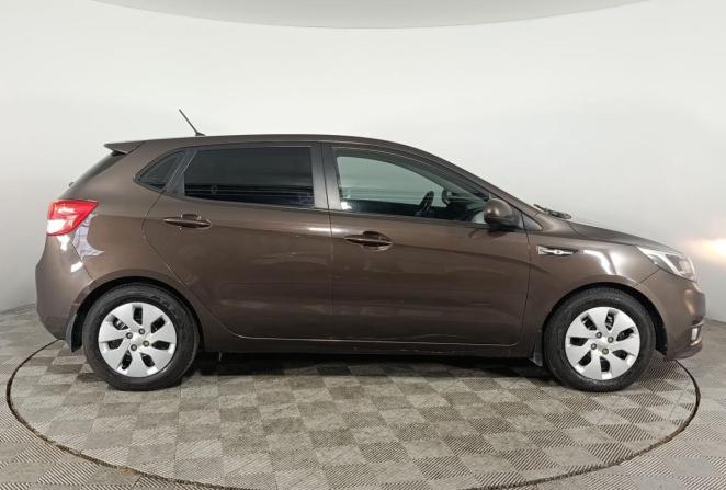 Kia Rio III Рестайлинг с пробегом 2016 года, цена 1 240 000 рублей, 106865 км, хэтчбек, Автокод Объявления
