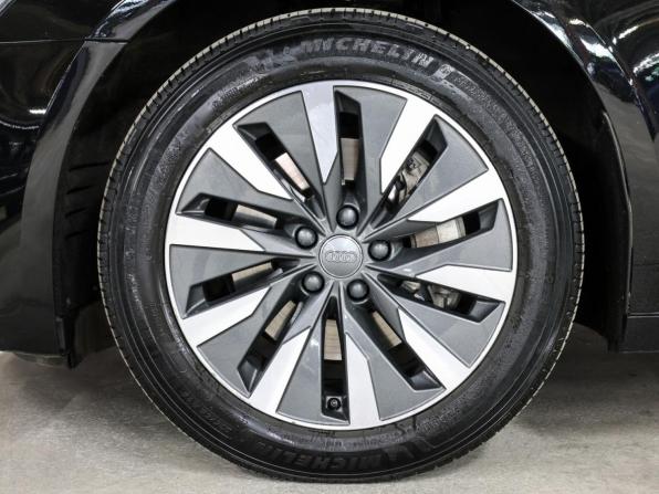 Audi A6 V (C8) с пробегом 2019 года, цена 3 999 000 рублей, 90584 км, седан, Автокод Объявления