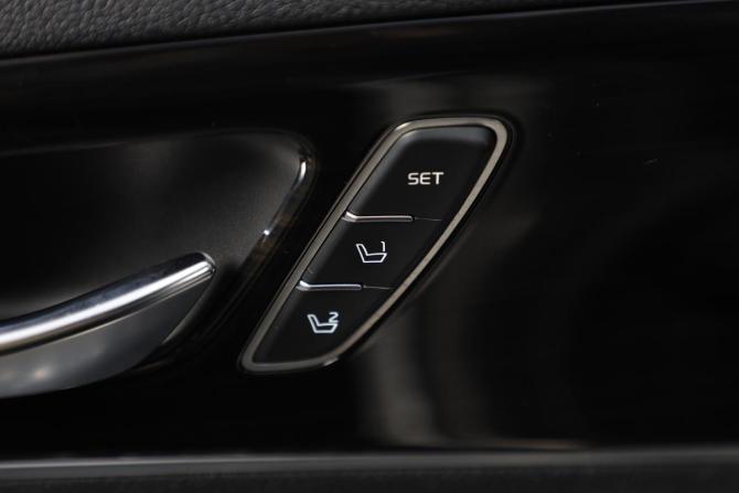 Kia Sorento III Prime Рестайлинг с пробегом 2020 года, цена 3 599 000 рублей, 70000 км, внедорожник, Автокод Объявления