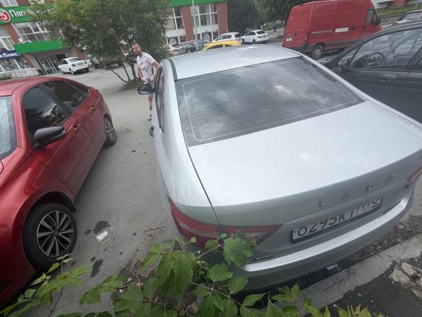 Lada (ВАЗ) Vesta I с пробегом 2021 года, цена 1 057 000 рублей, 102251 км, седан, Автокод Объявления