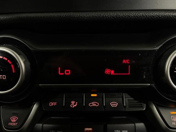 Kia Rio IV Рестайлинг с пробегом 2021 года, цена 1 522 000 рублей, 125202 км, хэтчбек, Автокод Объявления