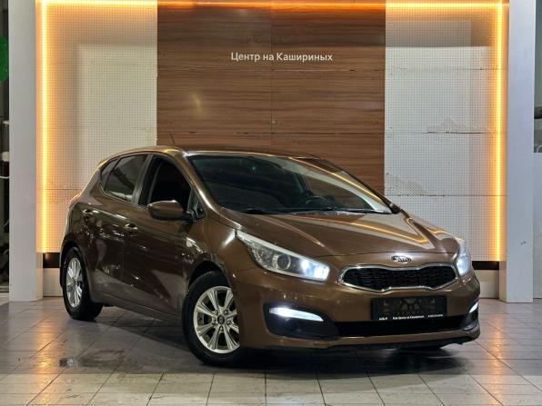 Kia Ceed II Рестайлинг с пробегом 2015 года, цена 955 000 рублей, 205183 км, хэтчбек, Автокод Объявления