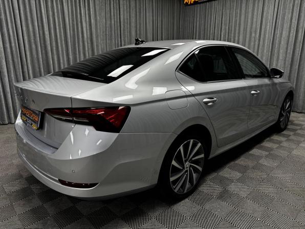 Skoda Octavia IV (A8) с пробегом 2021 года, цена 2 370 000 рублей, 83979 км, лифтбек, Автокод Объявления