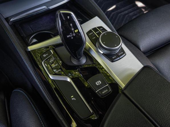 BMW 5 серии VII (G30/G31/G38) с пробегом 2019 года, цена 3 460 000 рублей, 119037 км, седан, Автокод Объявления