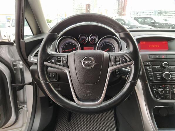 Opel Astra J Рестайлинг с пробегом 2012 года, цена 780 000 рублей, 123000 км, хэтчбек, Автокод Объявления