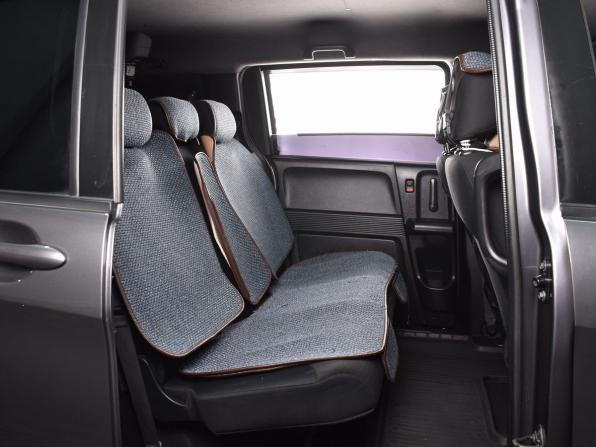 Honda Freed I Рестайлинг с пробегом 2013 года, цена 1 119 995 рублей, 216388 км, компактвэн, Автокод Объявления