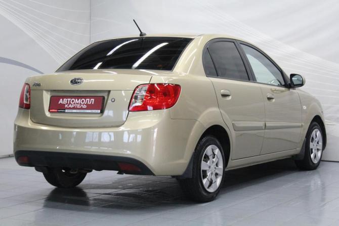 Kia Rio II Рестайлинг с пробегом 2010 года, цена 650 000 рублей, 157775 км, седан, Автокод Объявления