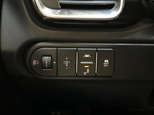 Kia Ceed III с пробегом 2018 года, цена 1 925 000 рублей, 23558 км, хэтчбек, Автокод Объявления