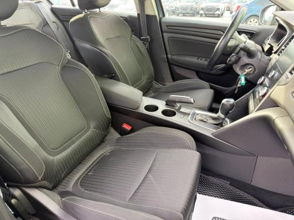 Renault Megane IV с пробегом 2018 года, цена 1 630 000 рублей, 156038 км, универсал, Автокод Объявления