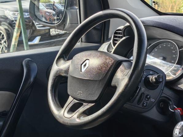 Renault Kangoo II Рестайлинг с пробегом 2014 года, цена 939 000 рублей, 162000 км, компактвэн, Автокод Объявления